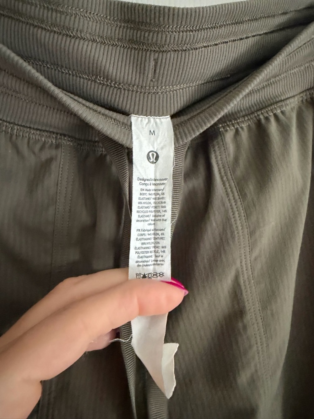 Dance Studio Relaxed-Fit Mid-Rise
Cargo Pant sz medium - Picture 3 of 5